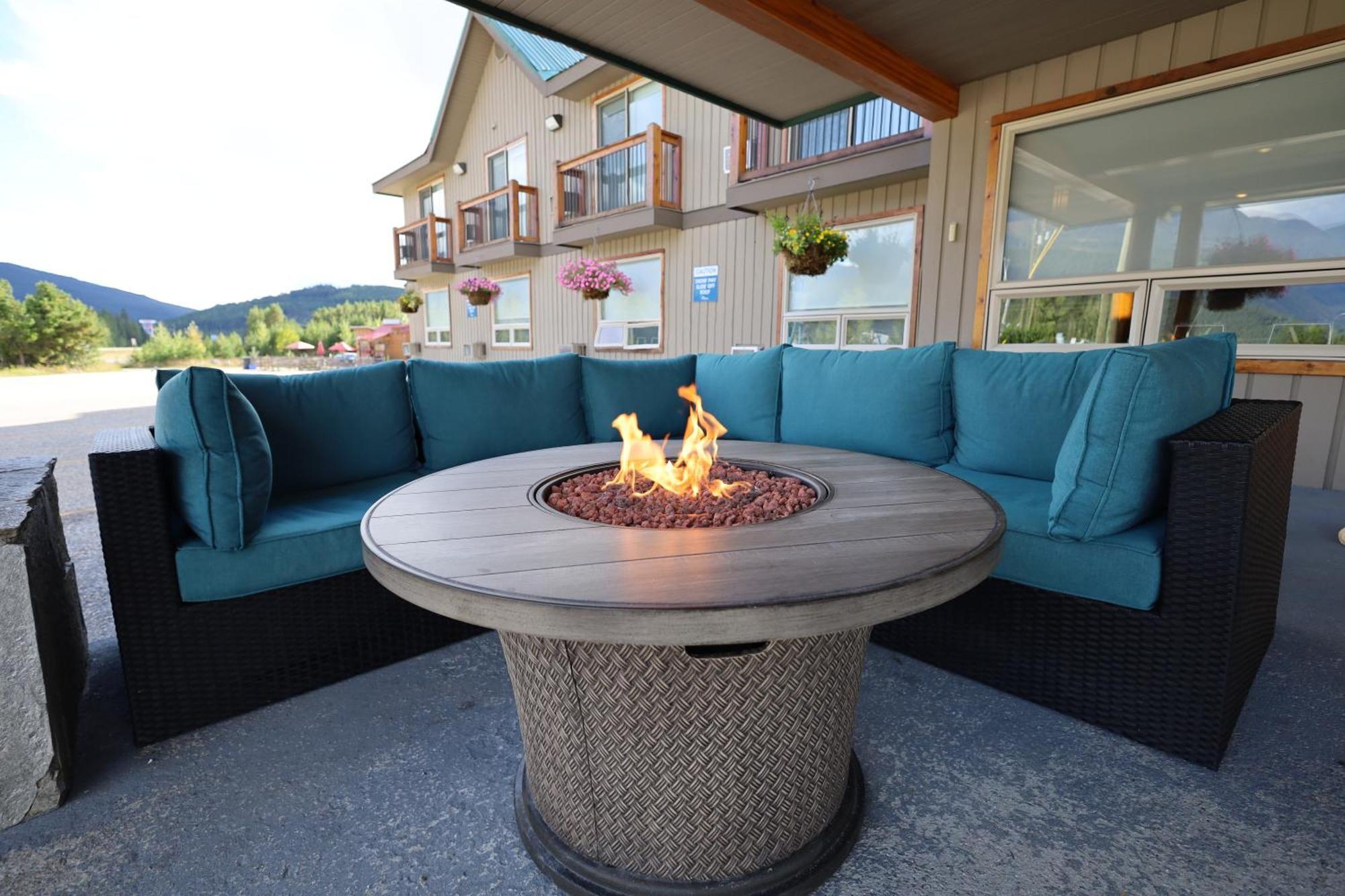 Glacier Mountain Lodge Blue River Exterior foto